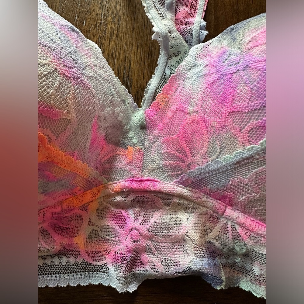 NWT Victoria’s Secret Pink Push Up Lace Bra - Picture 2 of 7